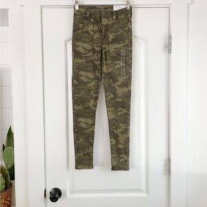 American Eagle Next Level Stretch High-rise Jegging - 0